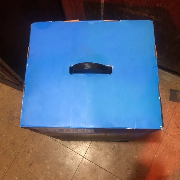 Art + sound Disco Tailgate Bluetooth Speaker